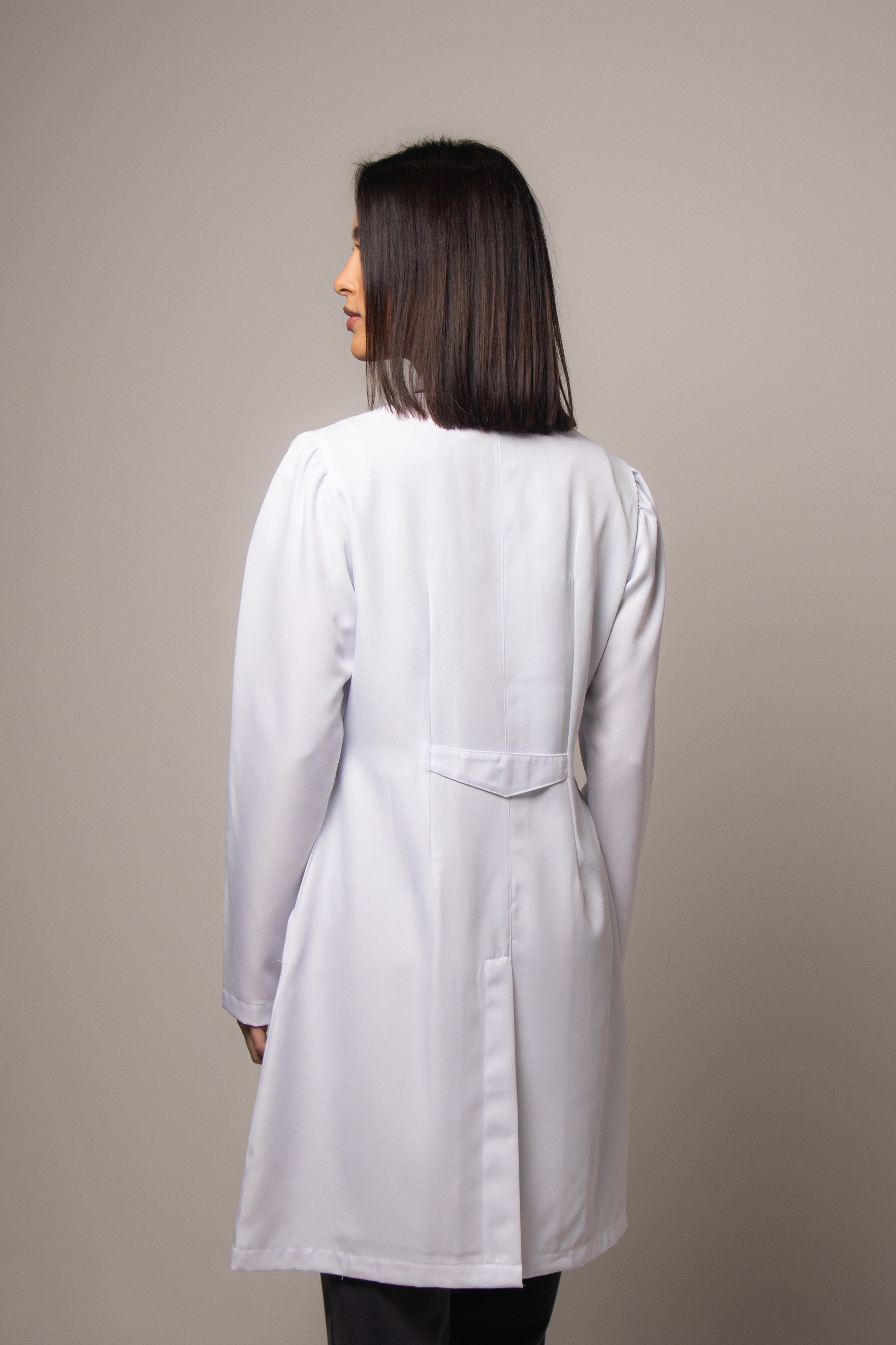 Jaleco Feminino Gola Padre - LAB+ Science — foto 5