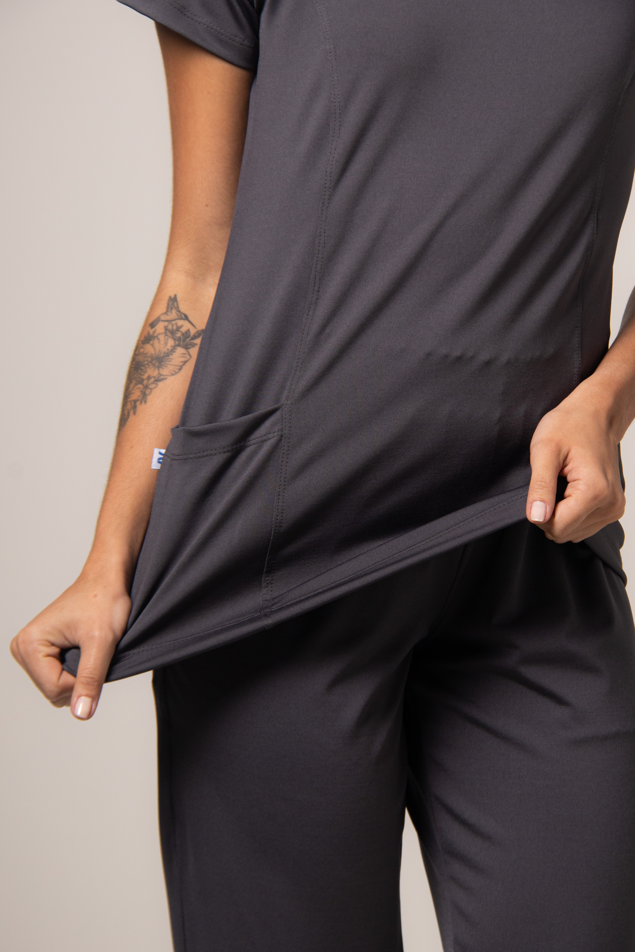 Blusa Scrub Feminina - Authentic Modern — foto 4