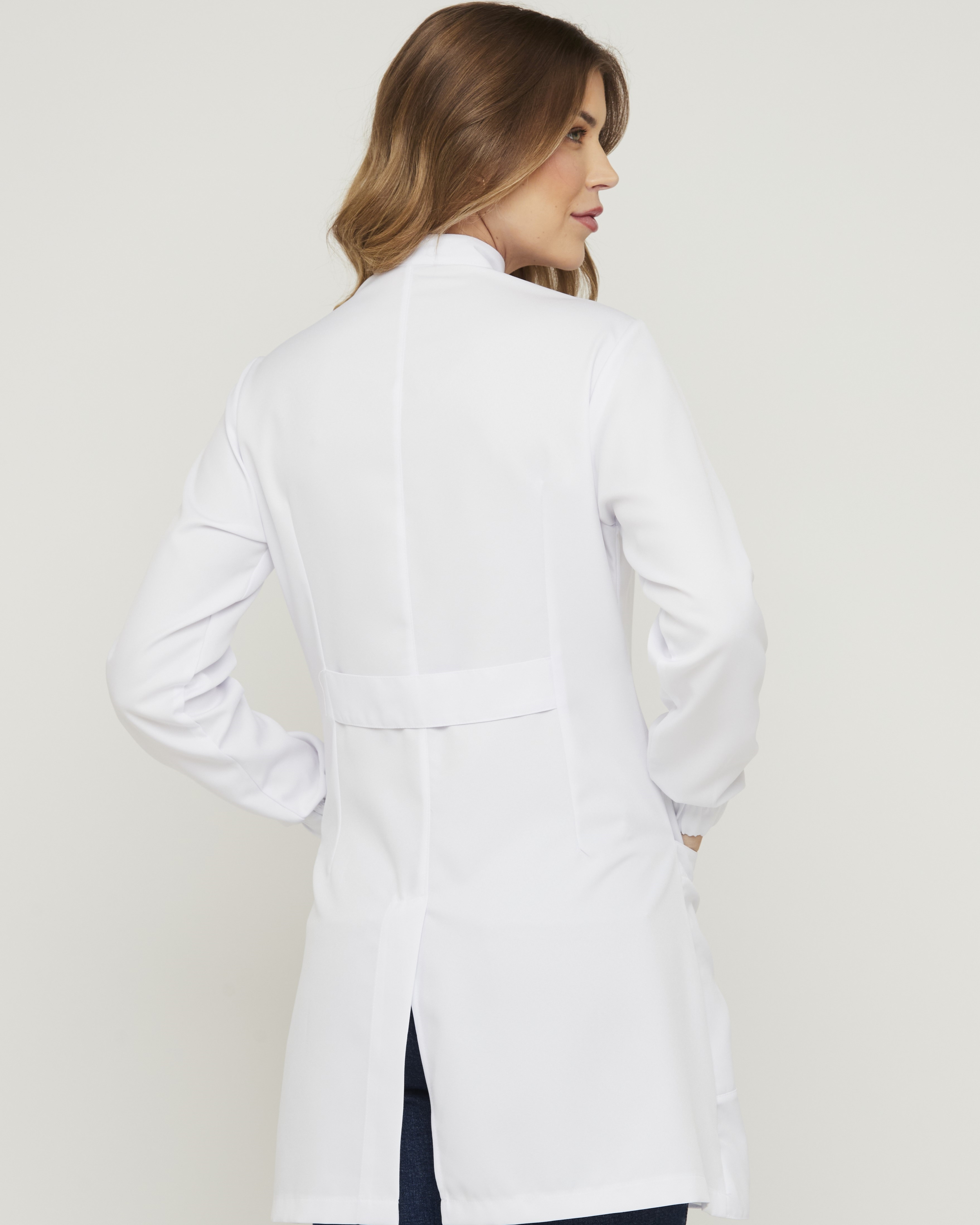 Jaleco Feminino Gola Padre- LAB+ Clinical — foto 3
